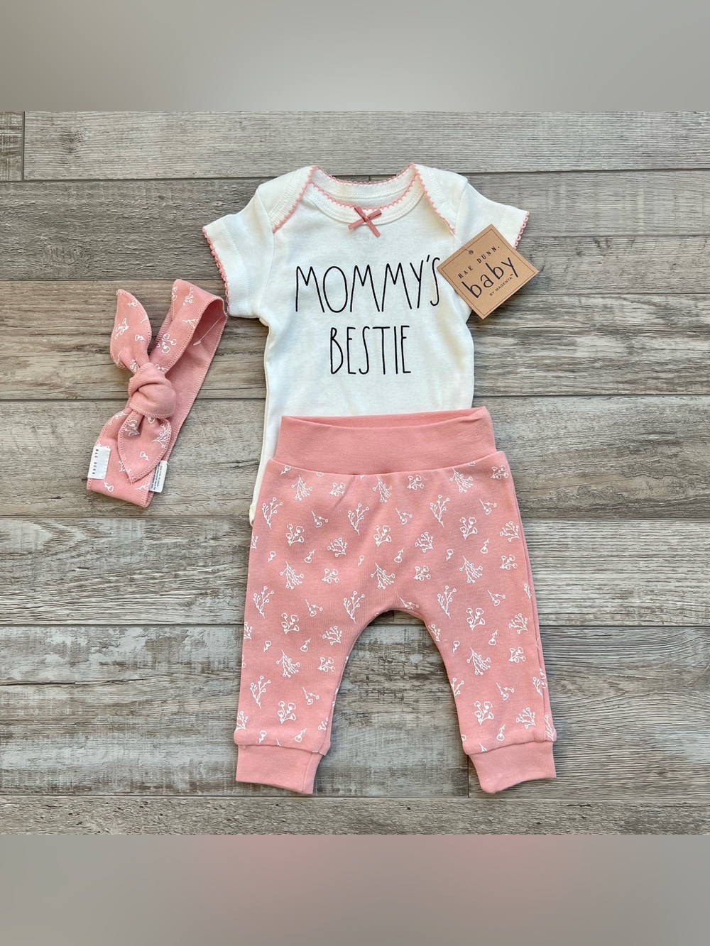 NWT Rae Dunn Girls ‘Mommy’s Bestie’ Outfit with Headband Size 0/3 Months